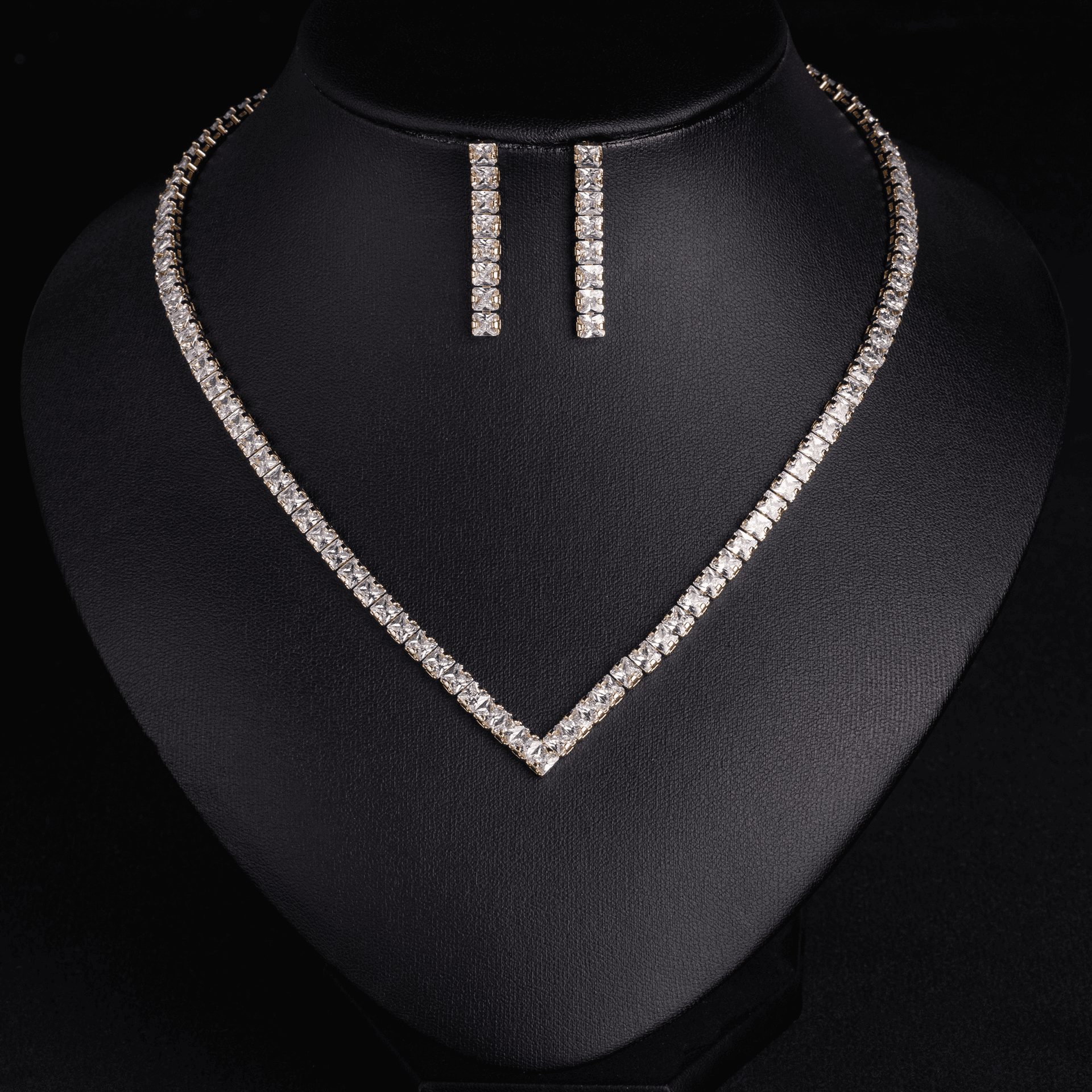 Pearl Bridal Suite Amethyst Tone Crystal product image