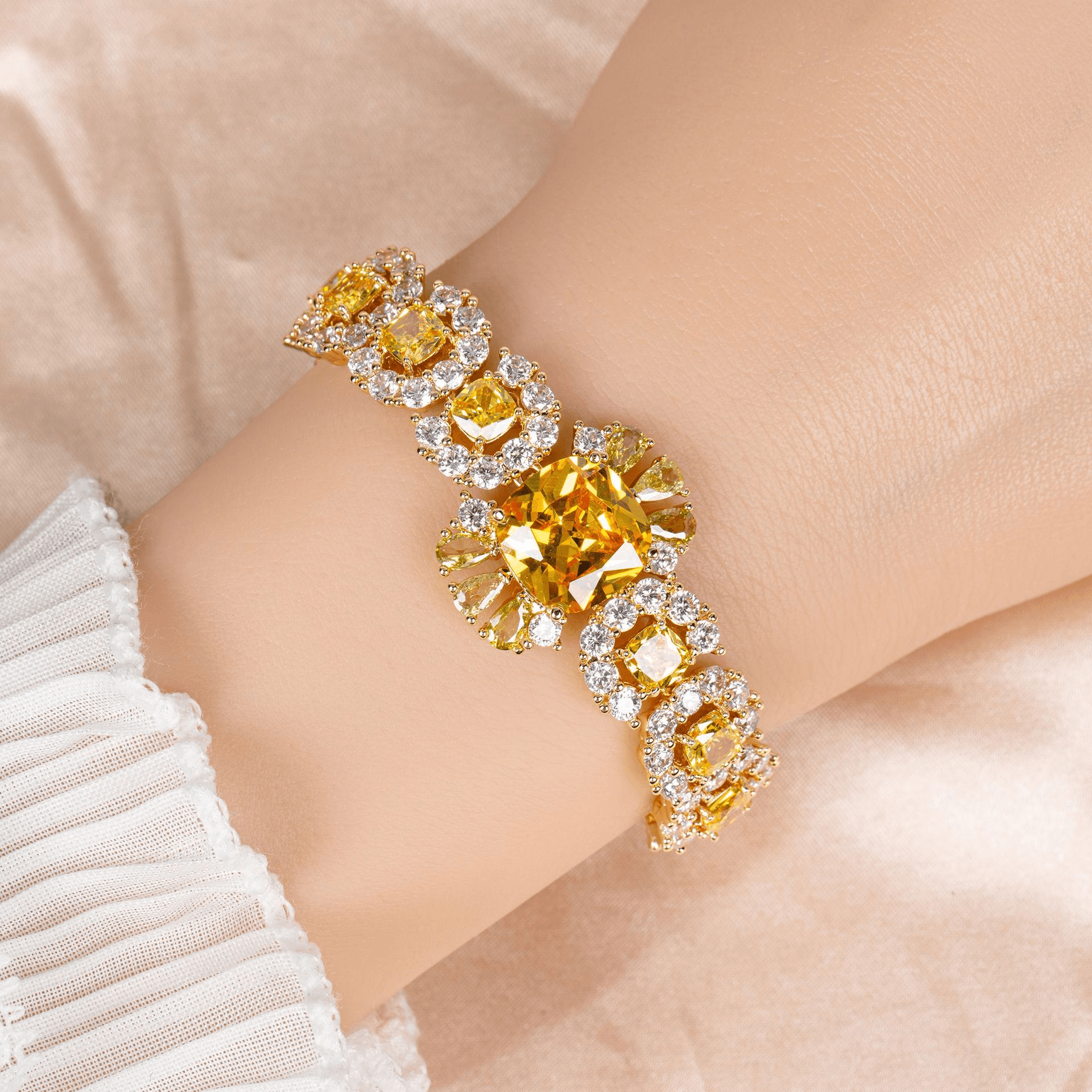Petal Cluster Bracelet Champagne Crystal product image