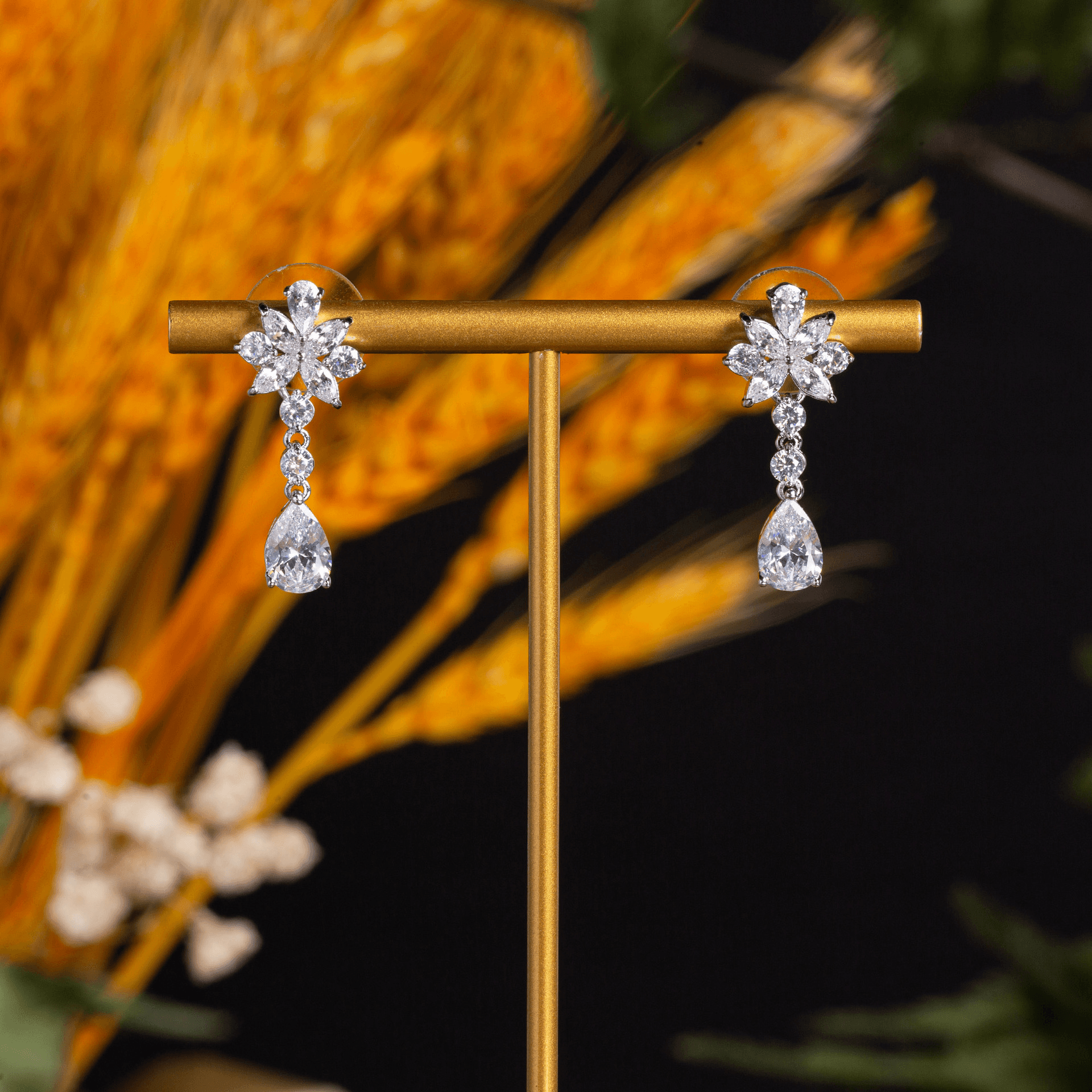 Drop Crystal Earrings Pearl product image
