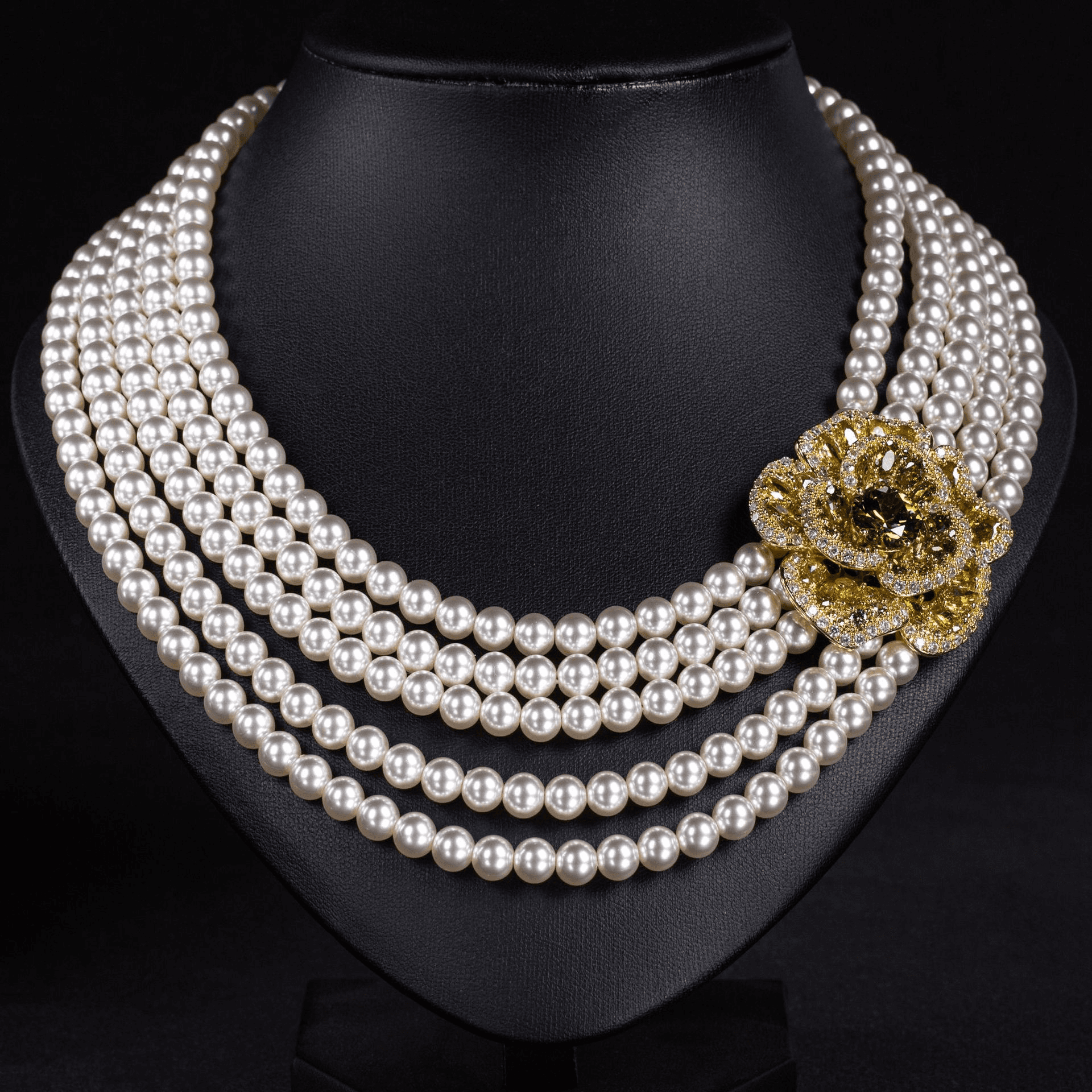 Pearl Bridal Suite Emerald Tone Crystal product image